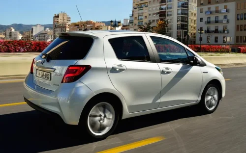 TOYOTA YARIS